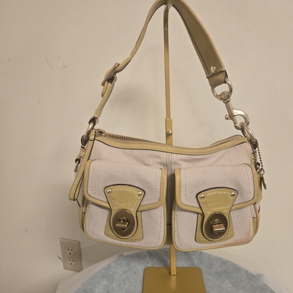 Coach Handbags - Coach Double turn lock satchel Y2K Yellowish green leather trim